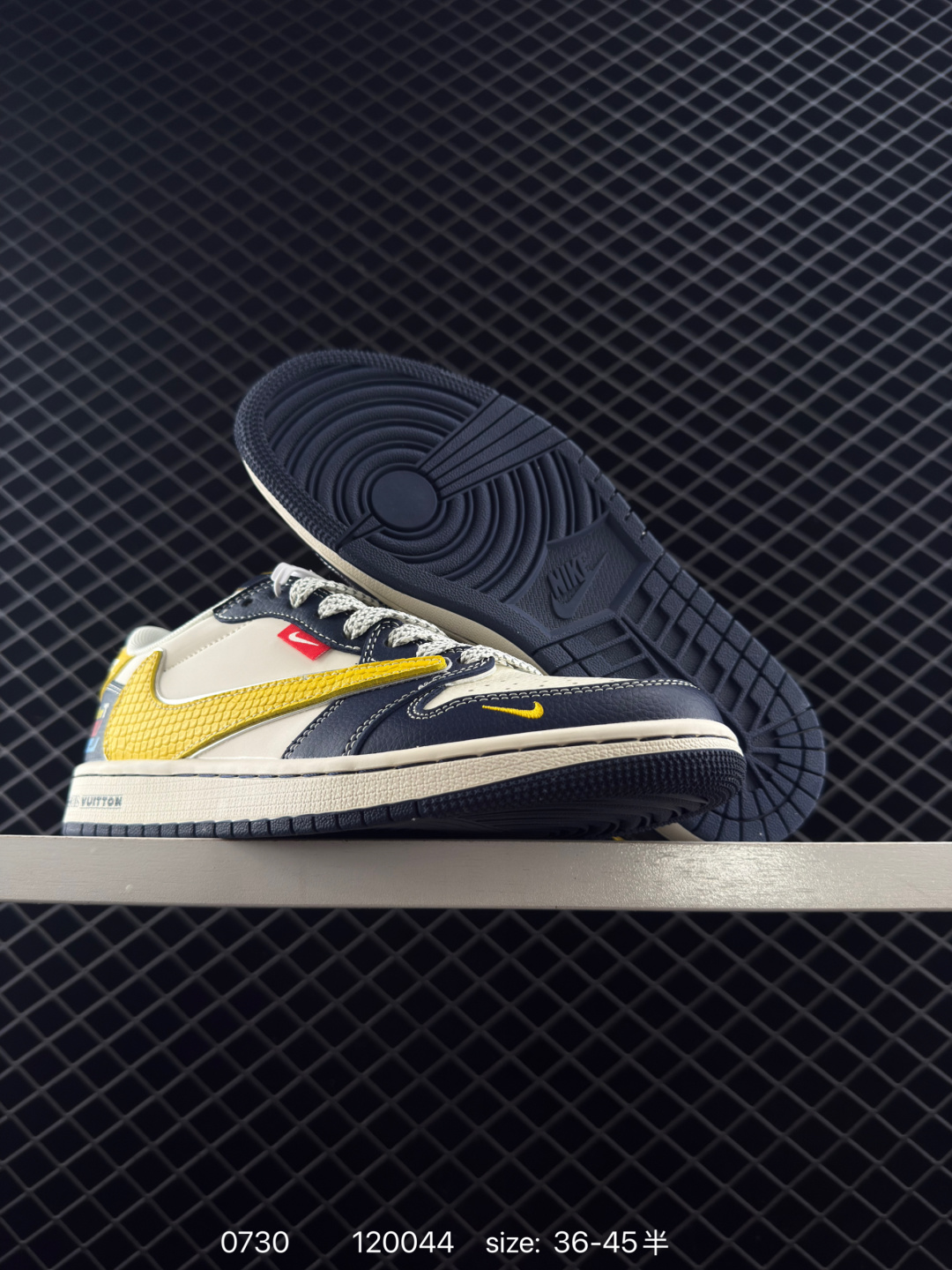 Nike Air Jordan 1 x Travis Scott AJ1